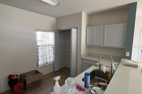 Villa ou maison à louer à Kissimmee, Floride: 3 chambres, 115.38 m2 № 2103931 - photo 9