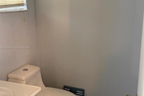 Купить кондоминиум в Санрайз, Флорида 1 спальня, 69.68м2, № 2253639 - фото 17