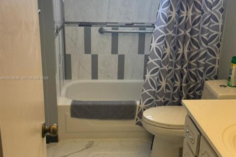 Купить кондоминиум в Санрайз, Флорида 1 спальня, 69.68м2, № 2253639 - фото 16