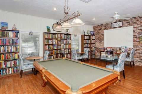 Condo in Sarasota, Florida, 2 bedrooms  № 213465 - photo 30