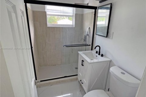 Villa ou maison à louer à Fort Lauderdale, Floride: 3 chambres, 116.31 m2 № 2286774 - photo 13