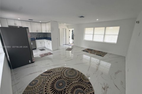 Villa ou maison à louer à Fort Lauderdale, Floride: 3 chambres, 116.31 m2 № 2286774 - photo 25