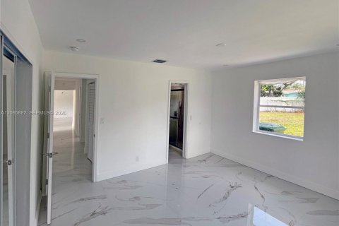 Villa ou maison à louer à Fort Lauderdale, Floride: 3 chambres, 116.31 m2 № 2286774 - photo 21
