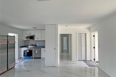 Villa ou maison à louer à Fort Lauderdale, Floride: 3 chambres, 116.31 m2 № 2286774 - photo 20