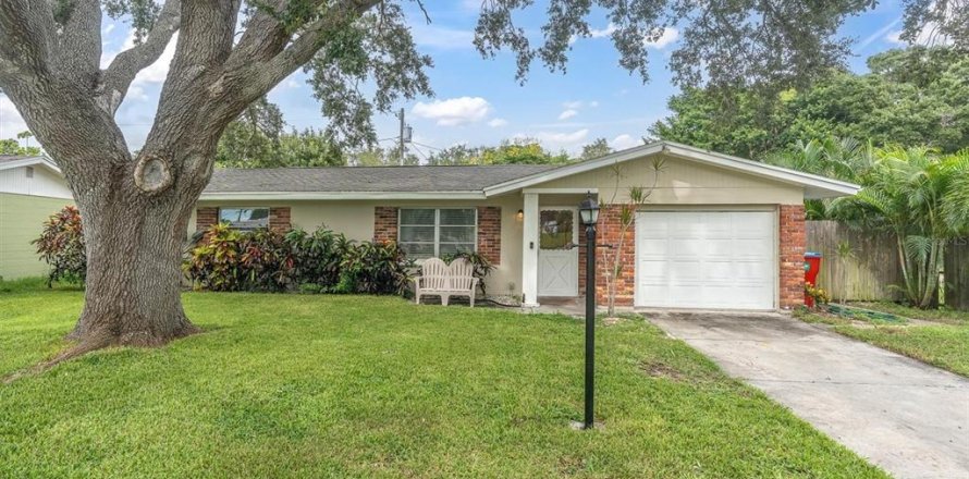 Casa en Seminole, Florida 3 dormitorios, 104.24 m2 № 2386598