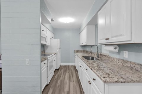 Casa en venta en Seminole, Florida, 3 dormitorios, 104.24 m2 № 2386598 - foto 11