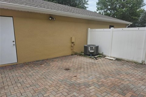 Townhouse in Orlando, Florida 3 bedrooms, 141.21 sq.m. № 2285515 - photo 29