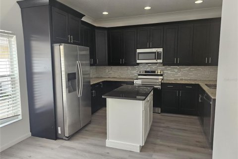 Townhouse in Orlando, Florida 3 bedrooms, 141.21 sq.m. № 2285515 - photo 9