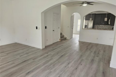 Townhouse in Orlando, Florida 3 bedrooms, 141.21 sq.m. № 2285515 - photo 3