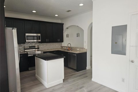 Townhouse in Orlando, Florida 3 bedrooms, 141.21 sq.m. № 2285515 - photo 10