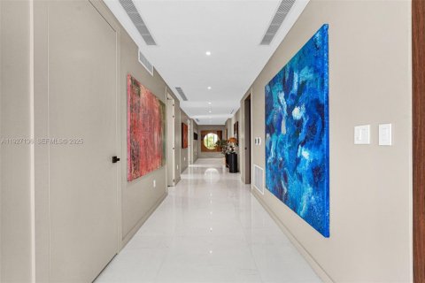 Снять в аренду квартиру в Майами, Флорида 3 спальни, 267.28м2, № 1986292 - фото 6