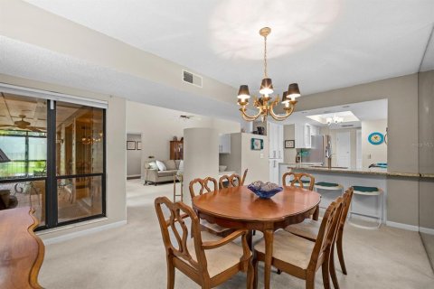 Townhouse in Tampa, Florida 3 bedrooms, 169.08 sq.m. № 2409779 - photo 7