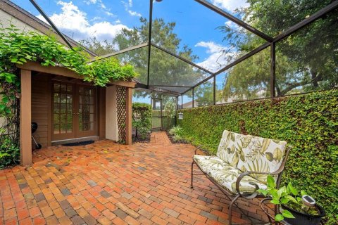 Townhouse in Tampa, Florida 3 bedrooms, 169.08 sq.m. № 2409779 - photo 23