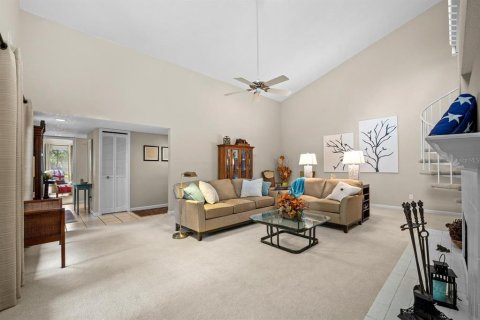 Townhouse in Tampa, Florida 3 bedrooms, 169.08 sq.m. № 2409779 - photo 6