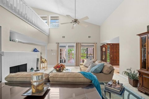 Townhouse in Tampa, Florida 3 bedrooms, 169.08 sq.m. № 2409779 - photo 4