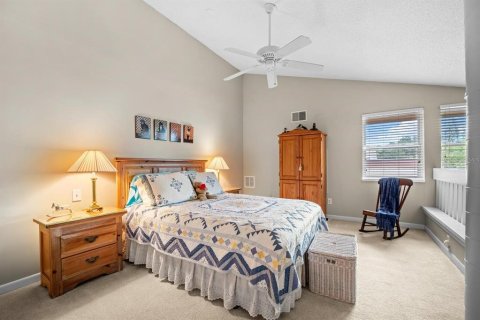 Townhouse in Tampa, Florida 3 bedrooms, 169.08 sq.m. № 2409779 - photo 19