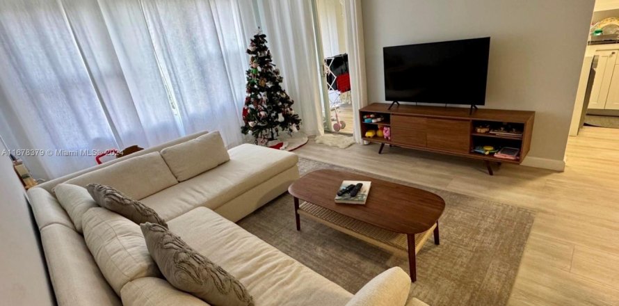 Condo in North Miami Beach, Florida, 2 bedrooms  № 1787260