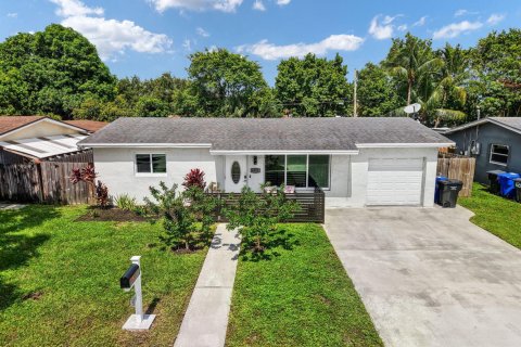 Villa ou maison à Hollywood, Floride 2 chambres, 107.86 m2 № 2412048