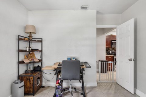 Casa en venta en Hollywood, Florida, 2 dormitorios, 107.86 m2 № 2412048 - foto 14