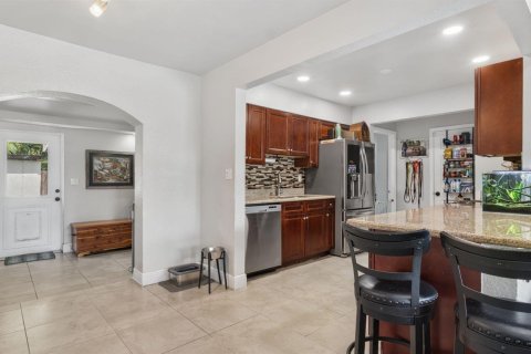 Casa en venta en Hollywood, Florida, 2 dormitorios, 107.86 m2 № 2412048 - foto 3