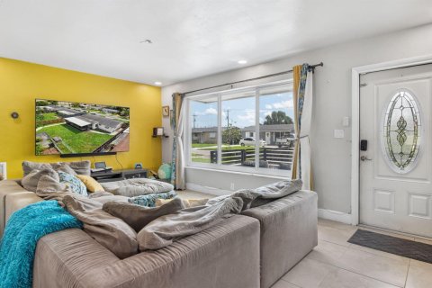 Casa en venta en Hollywood, Florida, 2 dormitorios, 107.86 m2 № 2412048 - foto 20
