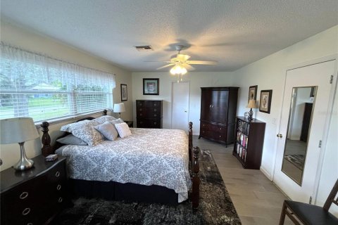 Villa ou maison à vendre à Bradenton, Floride: 3 chambres, 196.49 m2 № 1908303 - photo 11