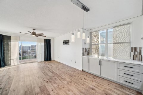 Condominio en venta en Largo, Florida, 3 dormitorios, 170.57 m2 № 1532485 - foto 13