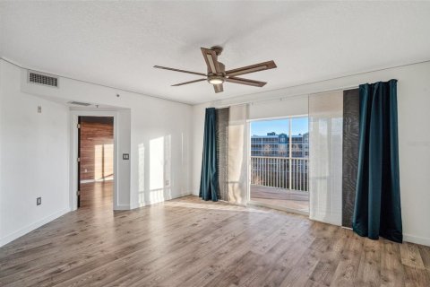 Condominio en venta en Largo, Florida, 3 dormitorios, 170.57 m2 № 1532485 - foto 17