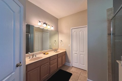 House in Apopka, Florida 3 bedrooms, 205.13 sq.m. № 1772952 - photo 28
