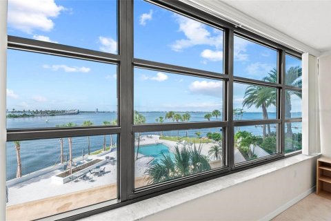 Condominio en alquiler en Sarasota, Florida, 2 dormitorios, 144.46 m2 № 1916363 - foto 27