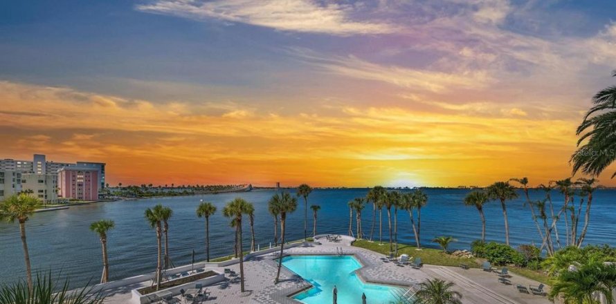 Condominio en Sarasota, Florida, 2 dormitorios № 1916363