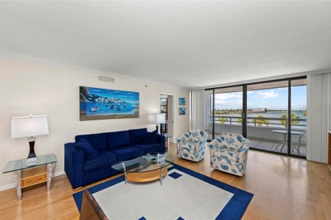 Condominio en alquiler en Sarasota, Florida, 2 dormitorios, 144.46 m2 № 1916363 - foto 10