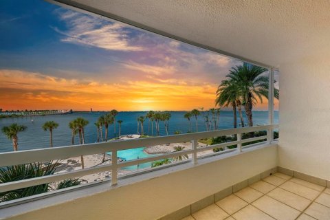 Condominio en alquiler en Sarasota, Florida, 2 dormitorios, 144.46 m2 № 1916363 - foto 13