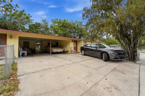 Immobilier commercial à vendre à Sarasota, Floride: 5 chambres, 150.97 m2 № 2228481 - photo 2
