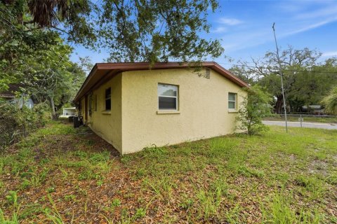 Immobilier commercial à vendre à Sarasota, Floride: 5 chambres, 150.97 m2 № 2228481 - photo 6