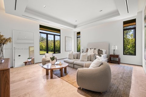House in Pinecrest, Florida 7 bedrooms, 929.12 sq.m. № 2071400 - photo 8