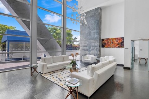 Condo in Miami, Florida, 2 bedrooms  № 1867688 - photo 22