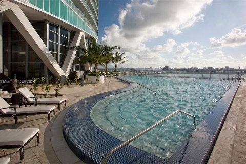 Condo in Miami, Florida, 2 bedrooms  № 1867688 - photo 27