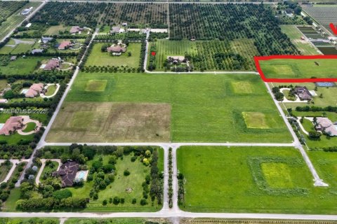 Terreno en venta en Homestead, Florida № 1993220 - foto 4