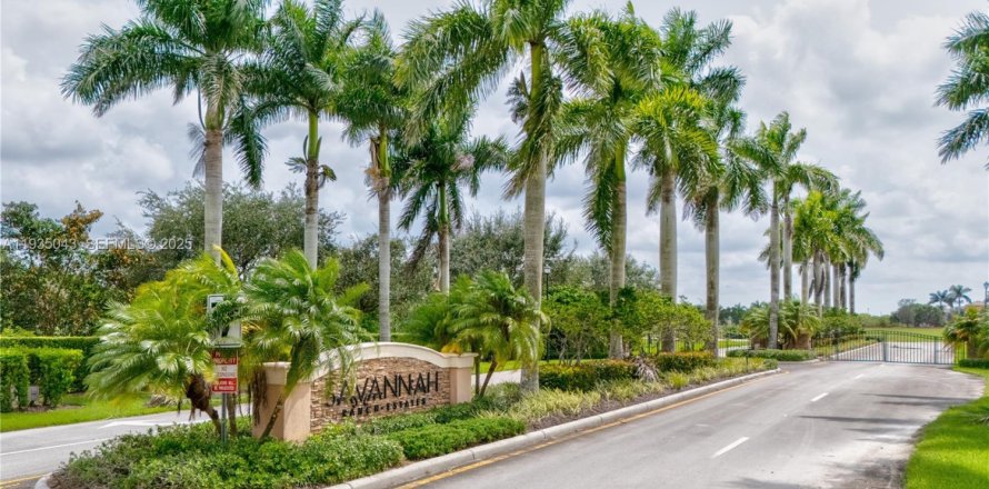 Terreno en Homestead, Florida № 1993220