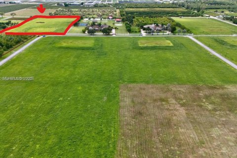 Terreno en venta en Homestead, Florida № 1993220 - foto 3