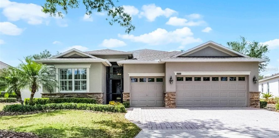 House in Clermont, Florida 4 bedrooms, 213.02 sq.m. № 1618834
