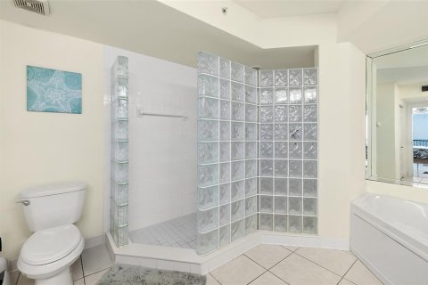 Купить кондоминиум в Дейтона - Бич-Шорс, Флорида 6 комнат, 192.49м2, № 1914781 - фото 21