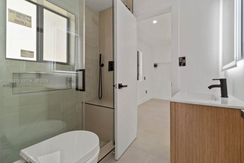 Villa ou maison à vendre à Hallandale Beach, Floride: 3 chambres, 157.84 m2 № 2025166 - photo 13