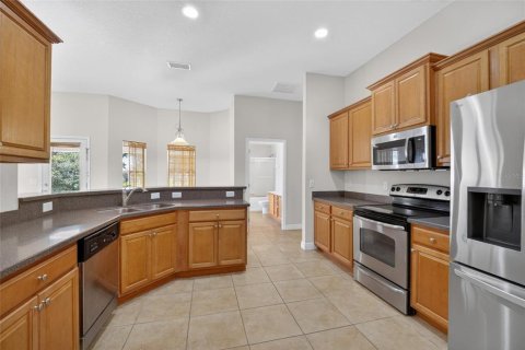 House in Ocala, Florida 4 bedrooms, 206.06 sq.m. № 2113384 - photo 9