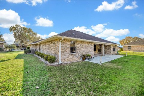 House in Ocala, Florida 4 bedrooms, 206.06 sq.m. № 2113384 - photo 26