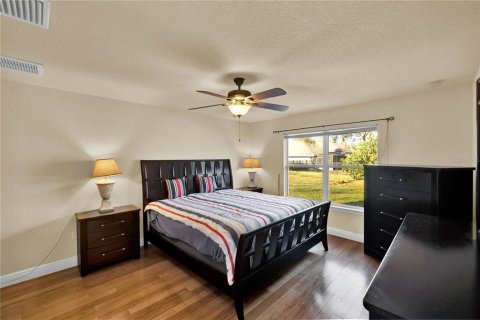 House in Ocala, Florida 4 bedrooms, 206.06 sq.m. № 2113384 - photo 14