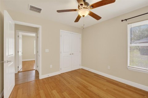 House in Ocala, Florida 4 bedrooms, 206.06 sq.m. № 2113384 - photo 18