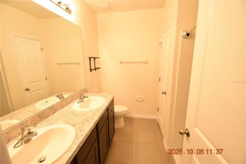 Touwnhouse à louer à Gibsonton, Floride: 3 chambres, 137.31 m2 № 2408777 - photo 6