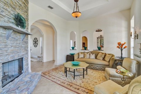 Villa ou maison à vendre à Homestead, Floride: 5 chambres, 510.68 m2 № 2076585 - photo 11